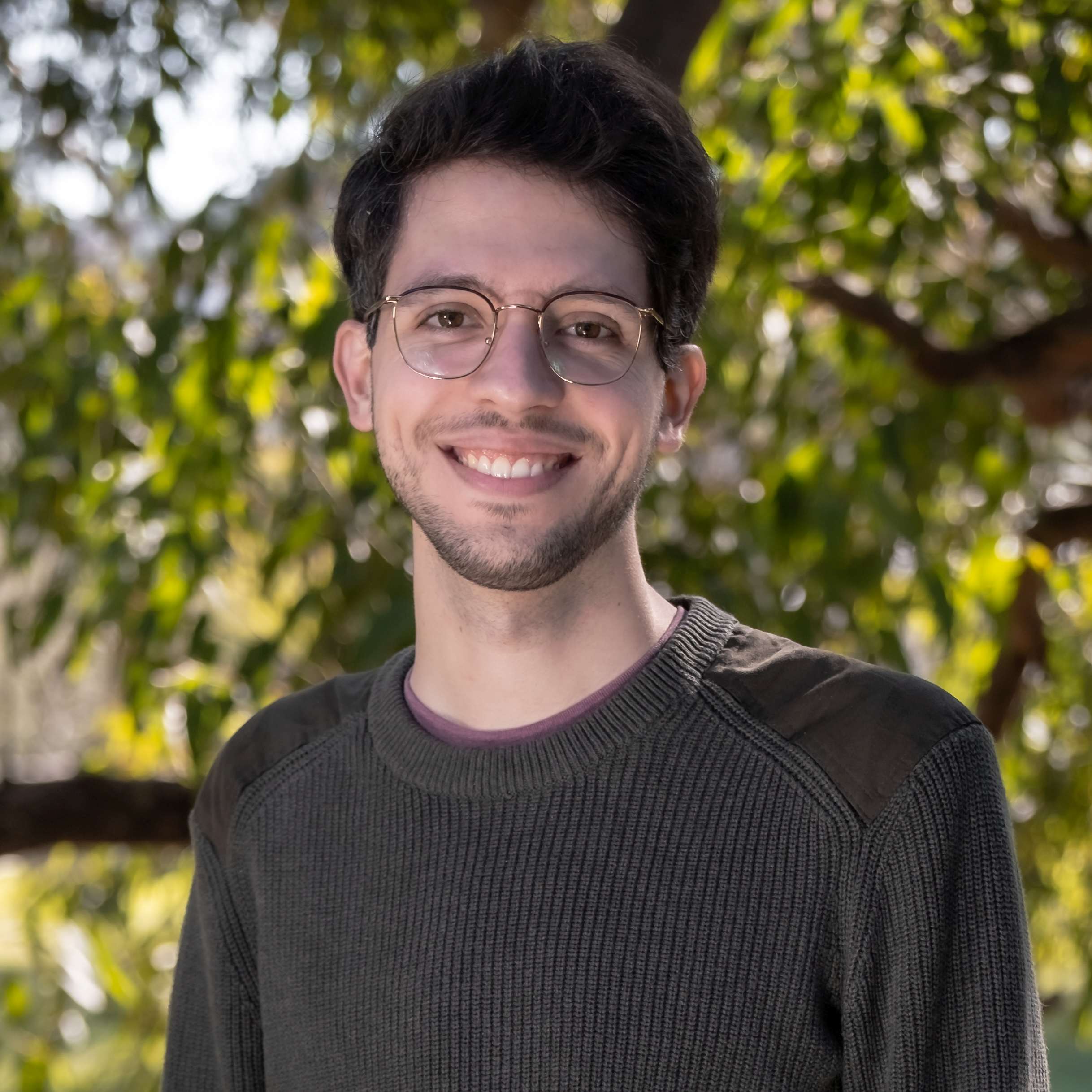 Henrique Salles - Headshot 1